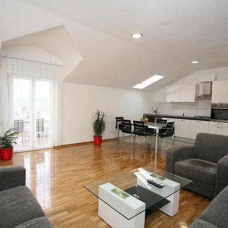 Apartments Little Paradise トロギール エクステリア 写真