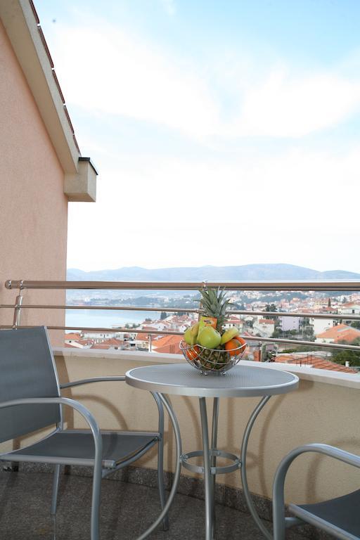 Apartments Little Paradise トロギール 部屋 写真